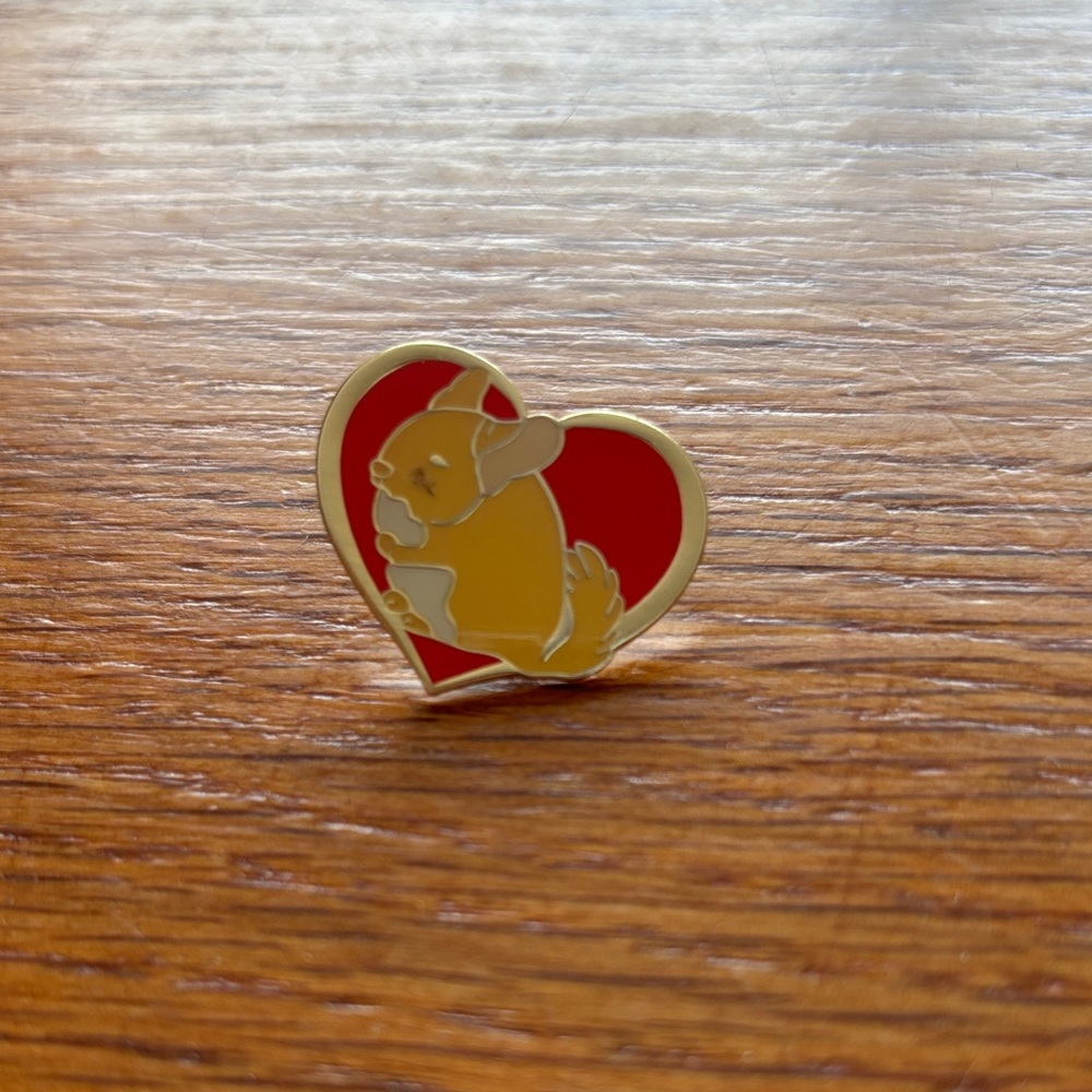 Chinchilla enamel lapel pin red and gold